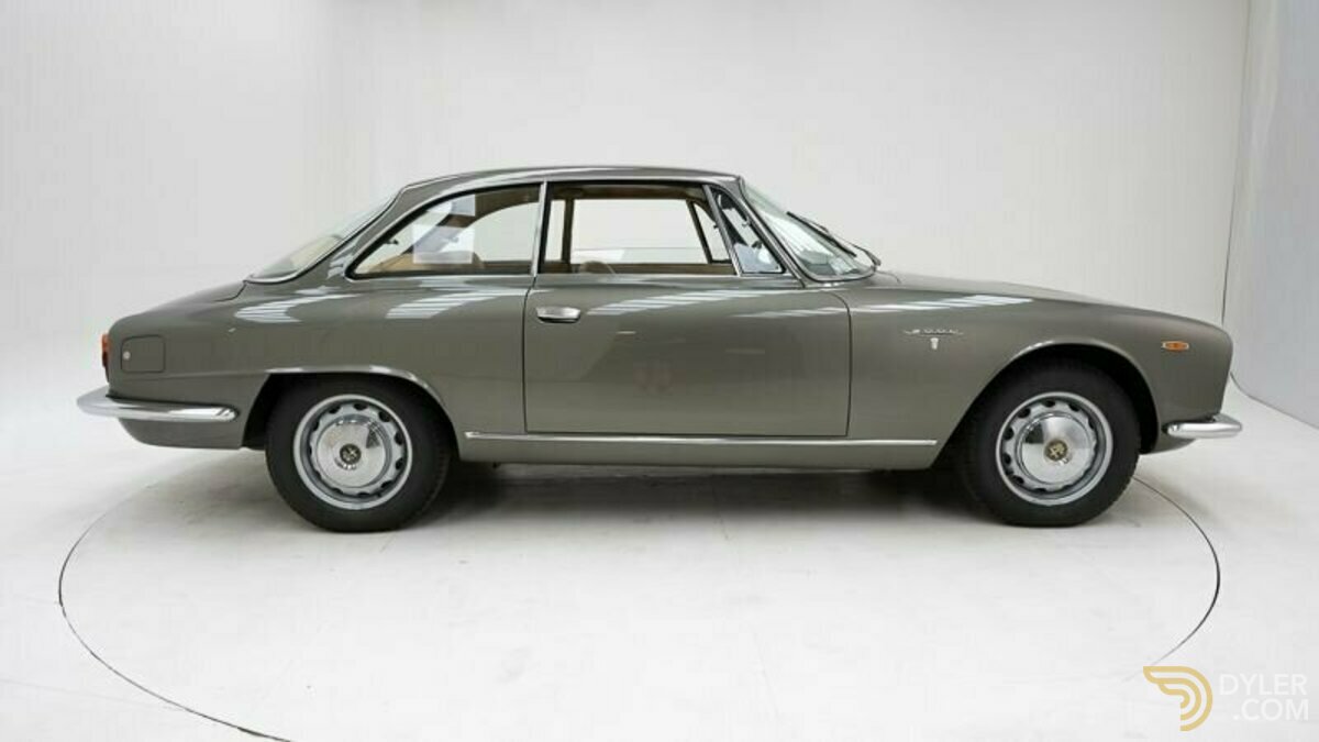 1961 Alfa Romeo 2000, foto 9
