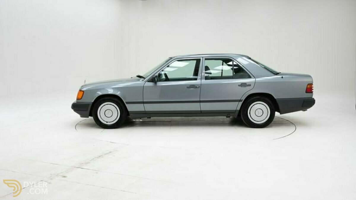 1988 Mercedes-Benz 230, foto 8