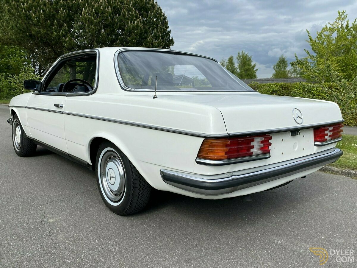 1980 Mercedes-Benz 230, foto 3