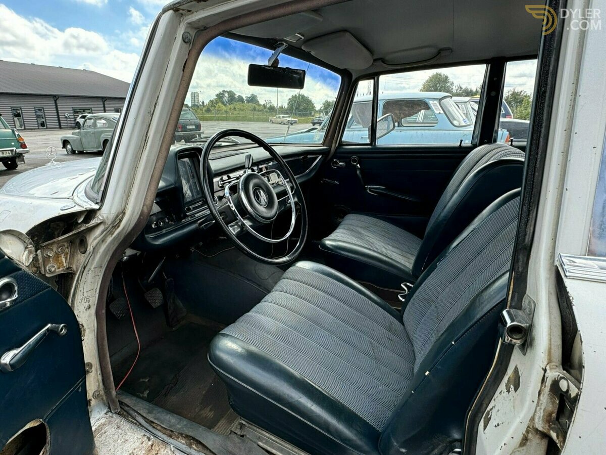 1966 Mercedes-Benz 200 200, foto 2