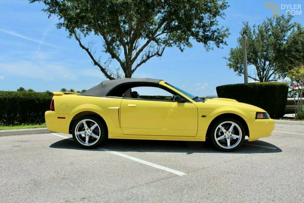 2001 Ford Mustang GT, foto 4