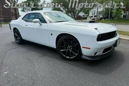 Dodge Challenger R/T Scat Pack Shaker Coupe 2019 White