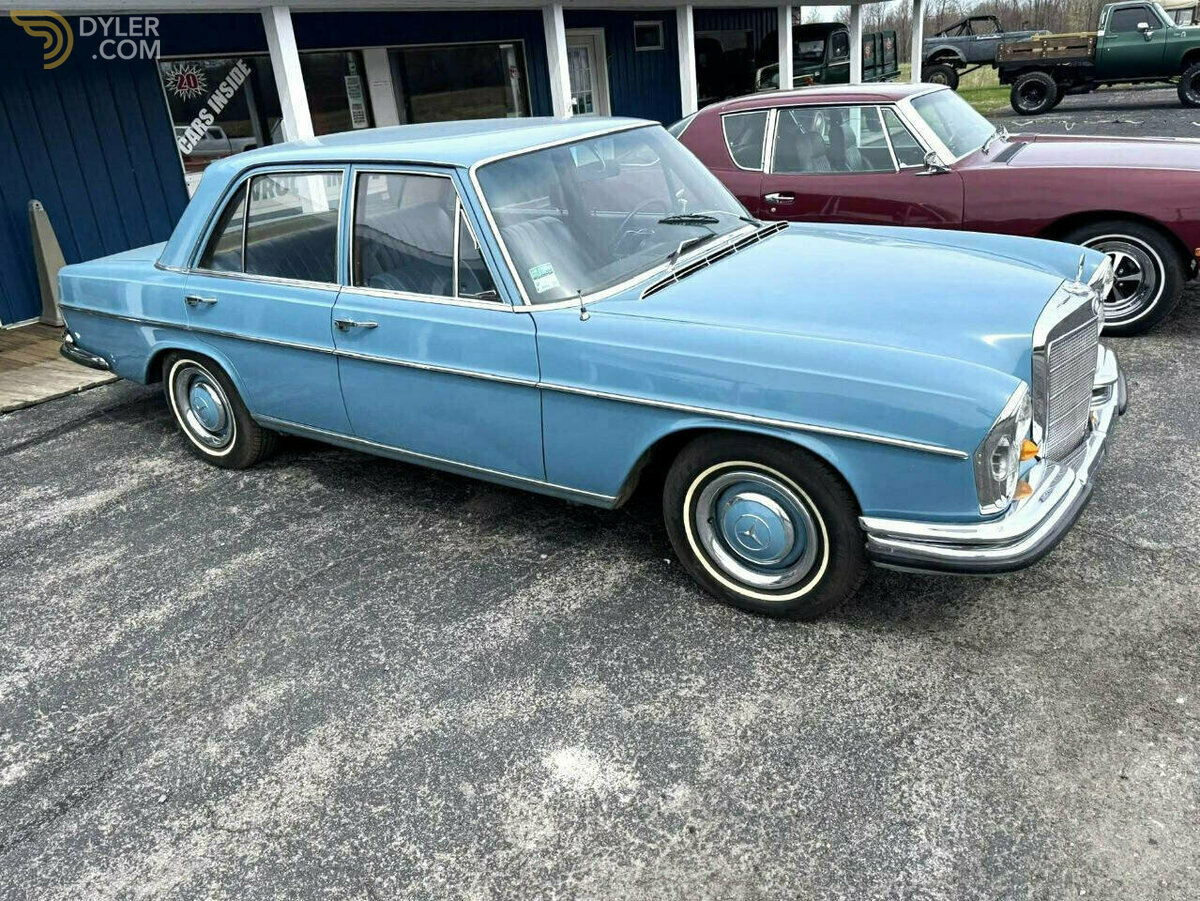 1967 Mercedes-Benz 250, foto 2