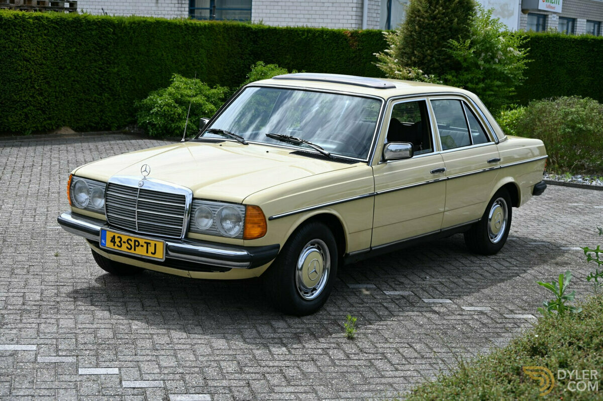 1978 Mercedes-Benz 240 Sedan, foto 6