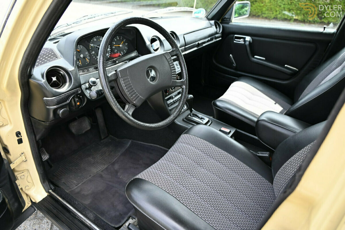 1978 Mercedes-Benz 240 Sedan, foto 11