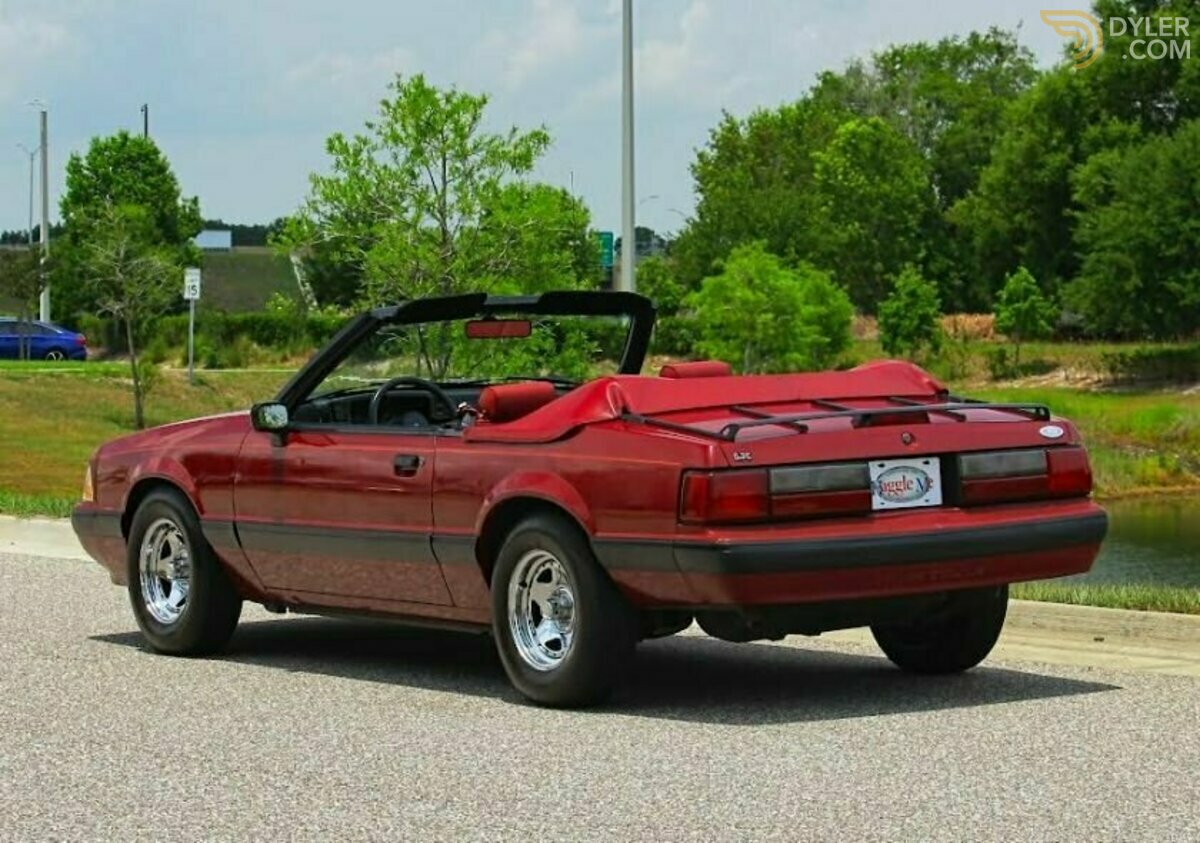 1988 Ford Mustang, foto 2