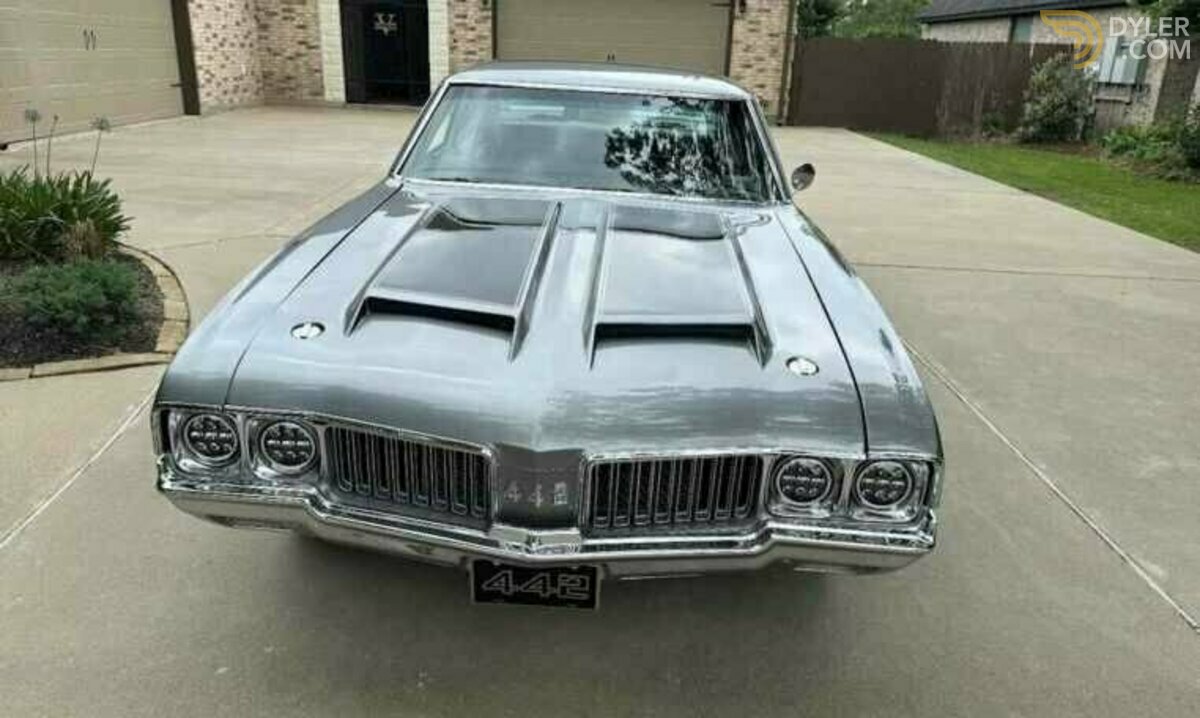 1970 Oldsmobile Cutlass S, foto 2