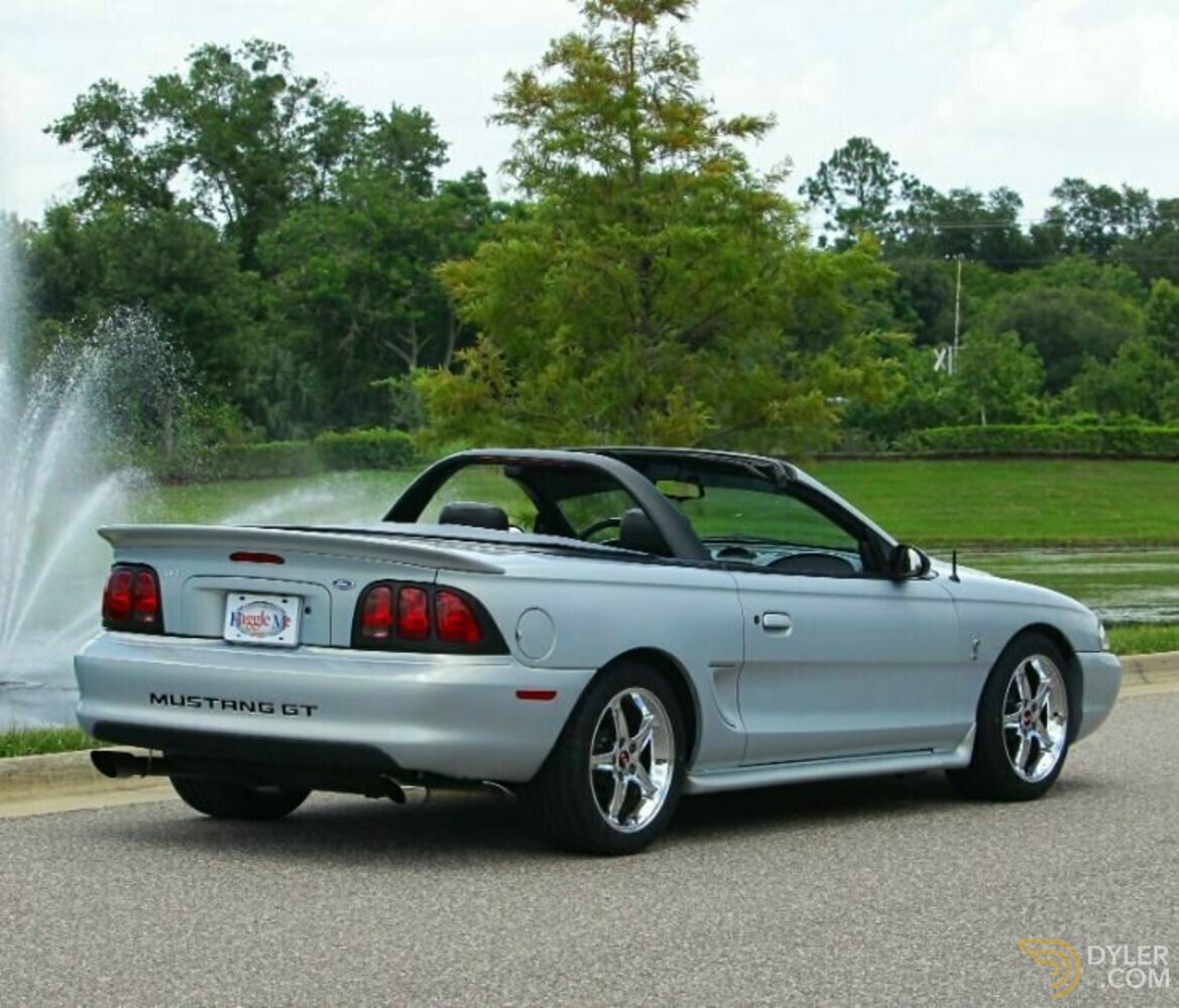 1995 Ford Mustang GT, foto 3