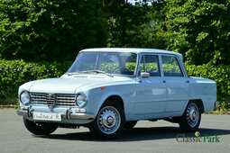 Alfa Romeo Giulia Sedan / Saloon 1967 Blue