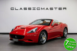 Ferrari California V8 Cabriolet / Roadster 2010 Rot