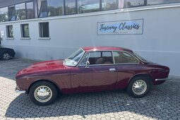 Alfa Romeo GT Junior 1300 Coupe 1972 Burgundy