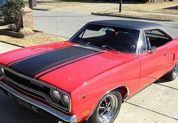 Plymouth Road Runner Coupe 1970 Red Plymouth Road Runner Coupe 1970 Red Car for Sale. 473313