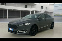Ford Mondeo Vignale Sedan / Saloon 2018 Grey