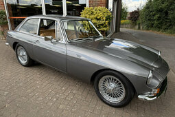 MG MGB GT Coupe 1968 Gris