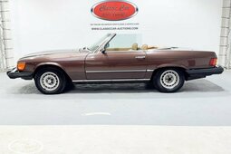 Mercedes-Benz 380 SL Cabriolet / Roadster 1981 Brown