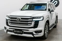 Toyota Land Cruiser ZX 2024 White