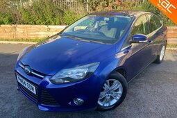 Ford Focus Titanium Navigator 5dr Hatchback 2014 Azul