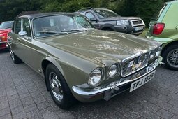 Jaguar XJ 5.3 Series 2 XJ12 HE Saloon 4dr Petrol Automatic ( 1977 Green