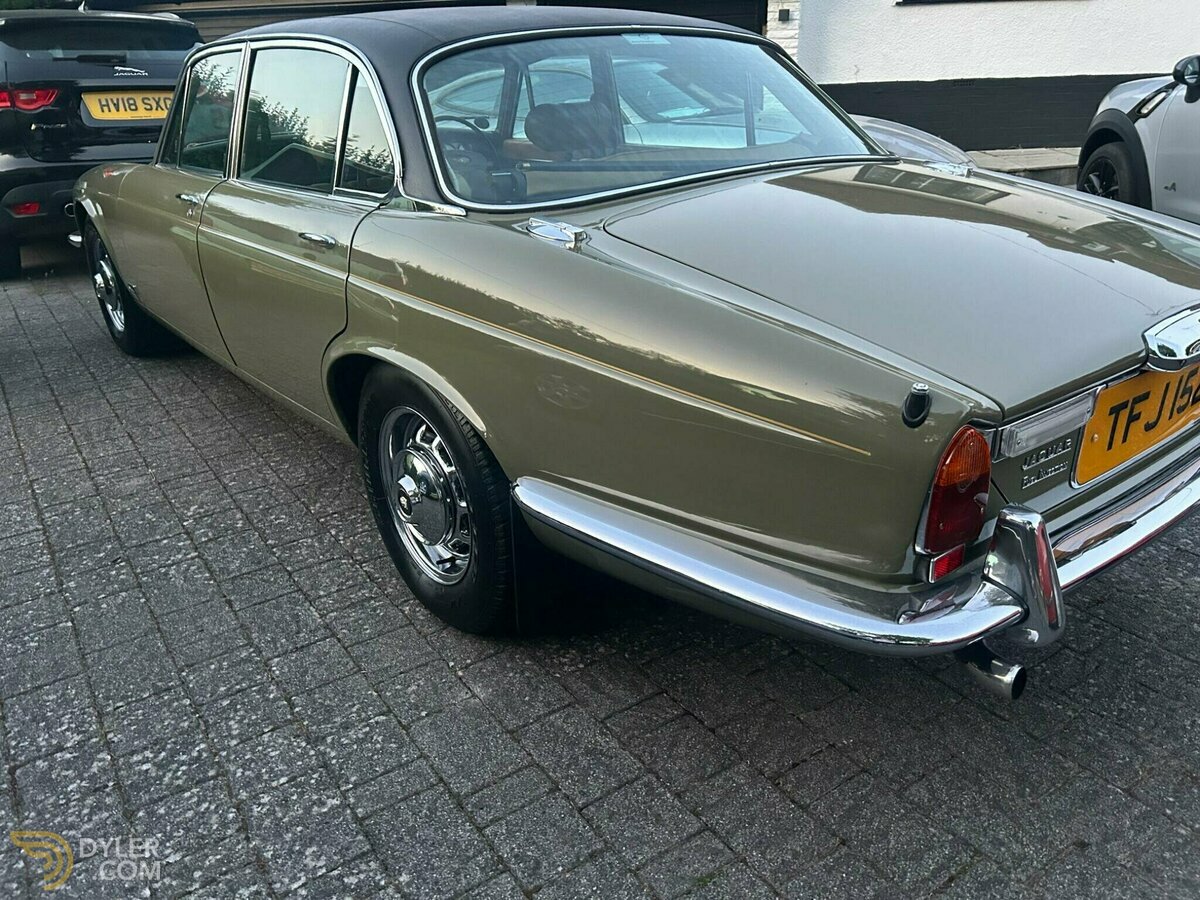 1977 Jaguar XJ 5.3 Series 2 XJ12 HE Saloon 4dr Petrol Automatic (, foto 6