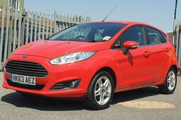 Ford Fiesta Zetec Hatchback 2013 Red