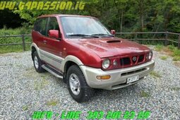 Nissan Terrano II SE SUV 1996 Borgogna