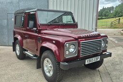 Land Rover 90 XS PREMIUM Geländewagen 2015 Rot