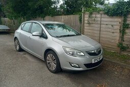 Vauxhall Astra Excite Hatchback 2012 Silver
