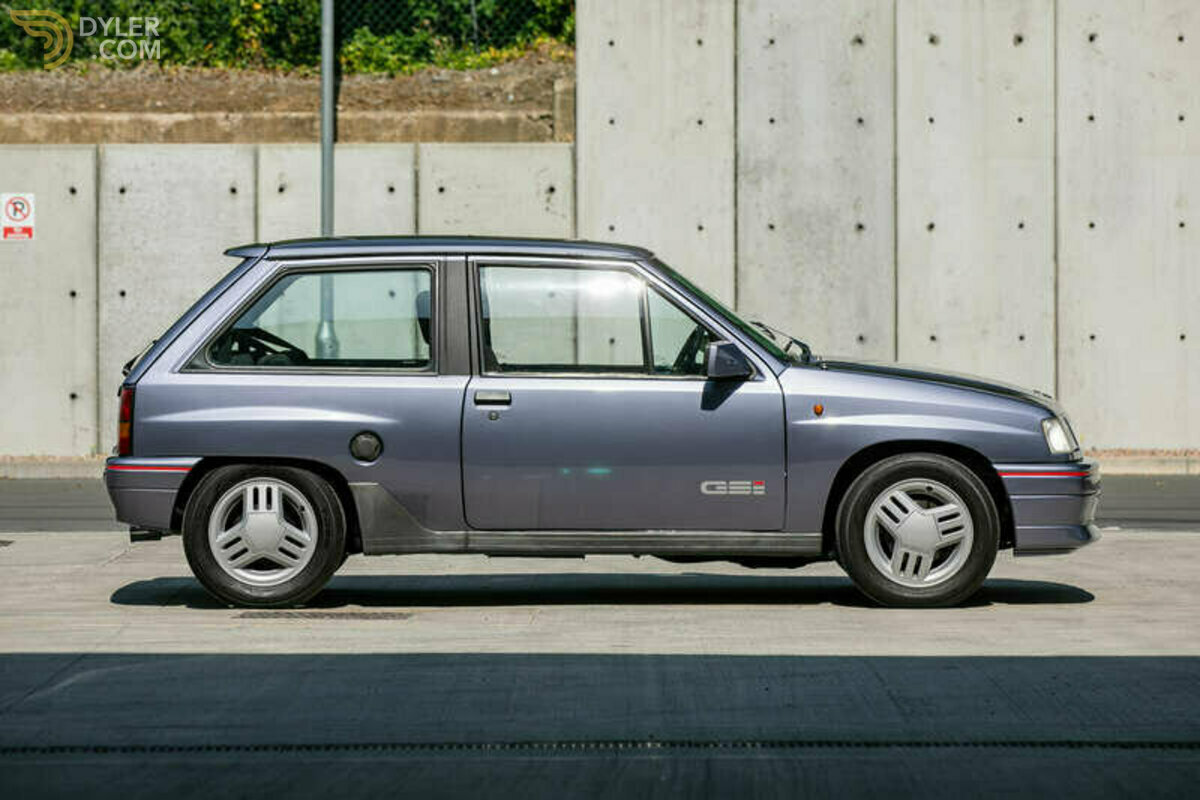 1993 Vauxhall Nova GSi, foto 5