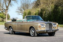 Rolls-Royce Corniche Convertible Cabriolet / Roadster 1974 Gold