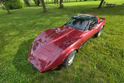 Chevrolet Corvette Coupe 1981 Burgundy