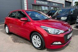 Hyundai i20 1.2 SE Hatchback 5dr Petrol Manual Euro 6 (84 ps) Hatchback 2017 Red