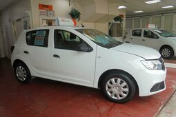 Dacia Sandero Ambiance Hatchback 2018 White
