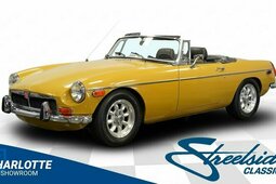 MG MGB Restomod 1973 Gold