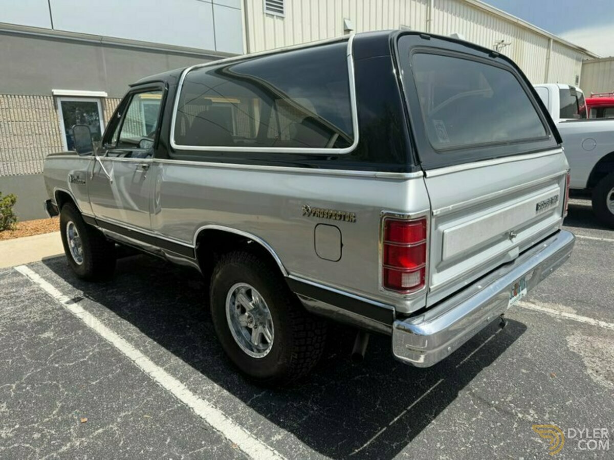 1983 Dodge Ramcharger Prospector 4x4, foto 8