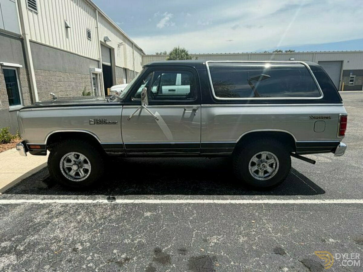 1983 Dodge Ramcharger Prospector 4x4, foto 10