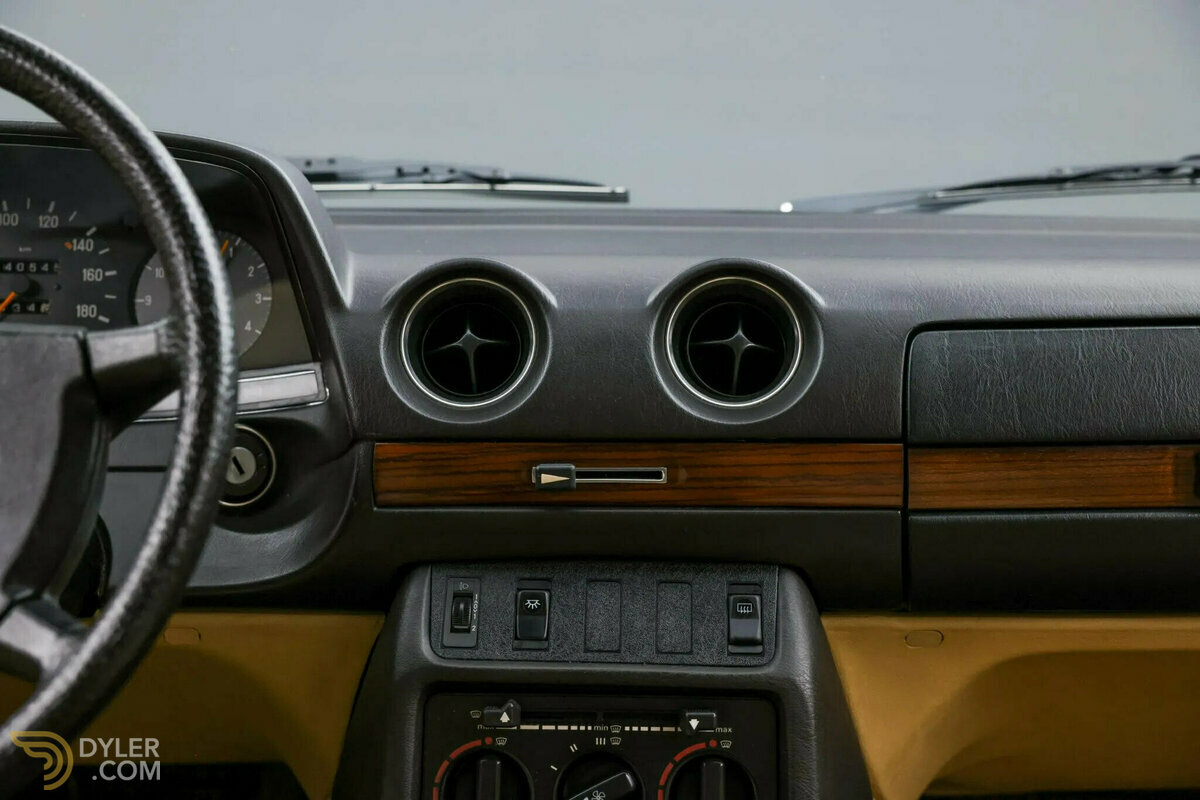 1985 Mercedes-Benz 250 LWB, foto 6