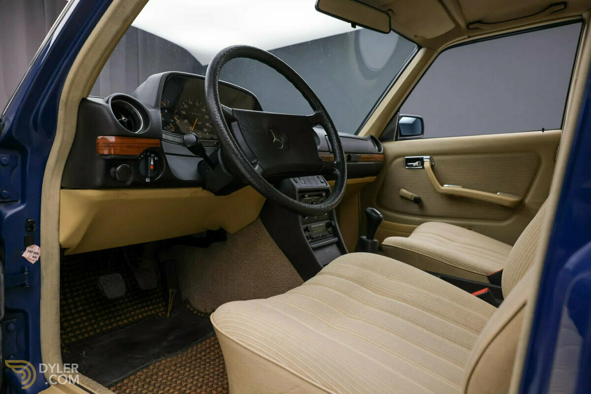 1985 Mercedes-Benz 250 LWB, foto 7