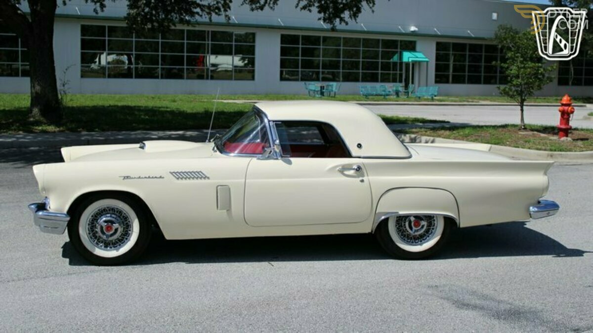 1957 Ford Thunderbird, foto 3