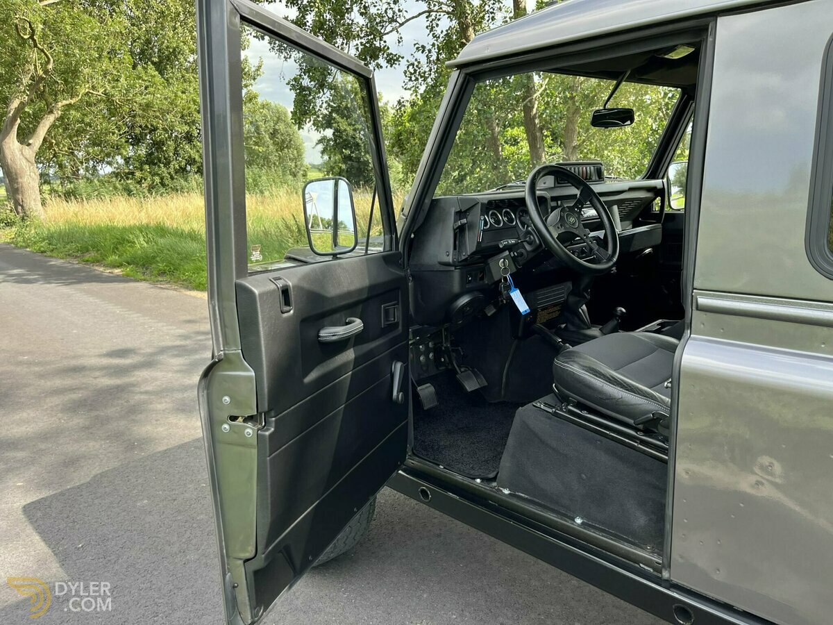 2000 Land Rover Defender 90 Td5, foto 2