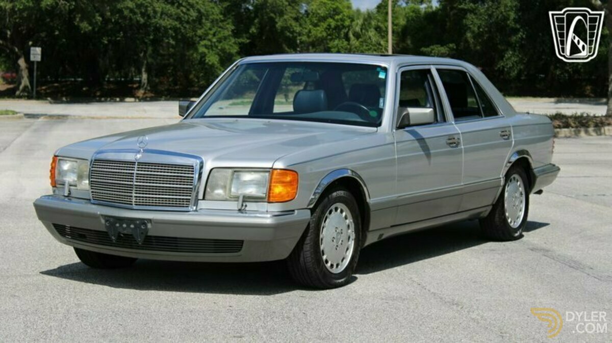 1990 Mercedes-Benz 300 SE, foto 2