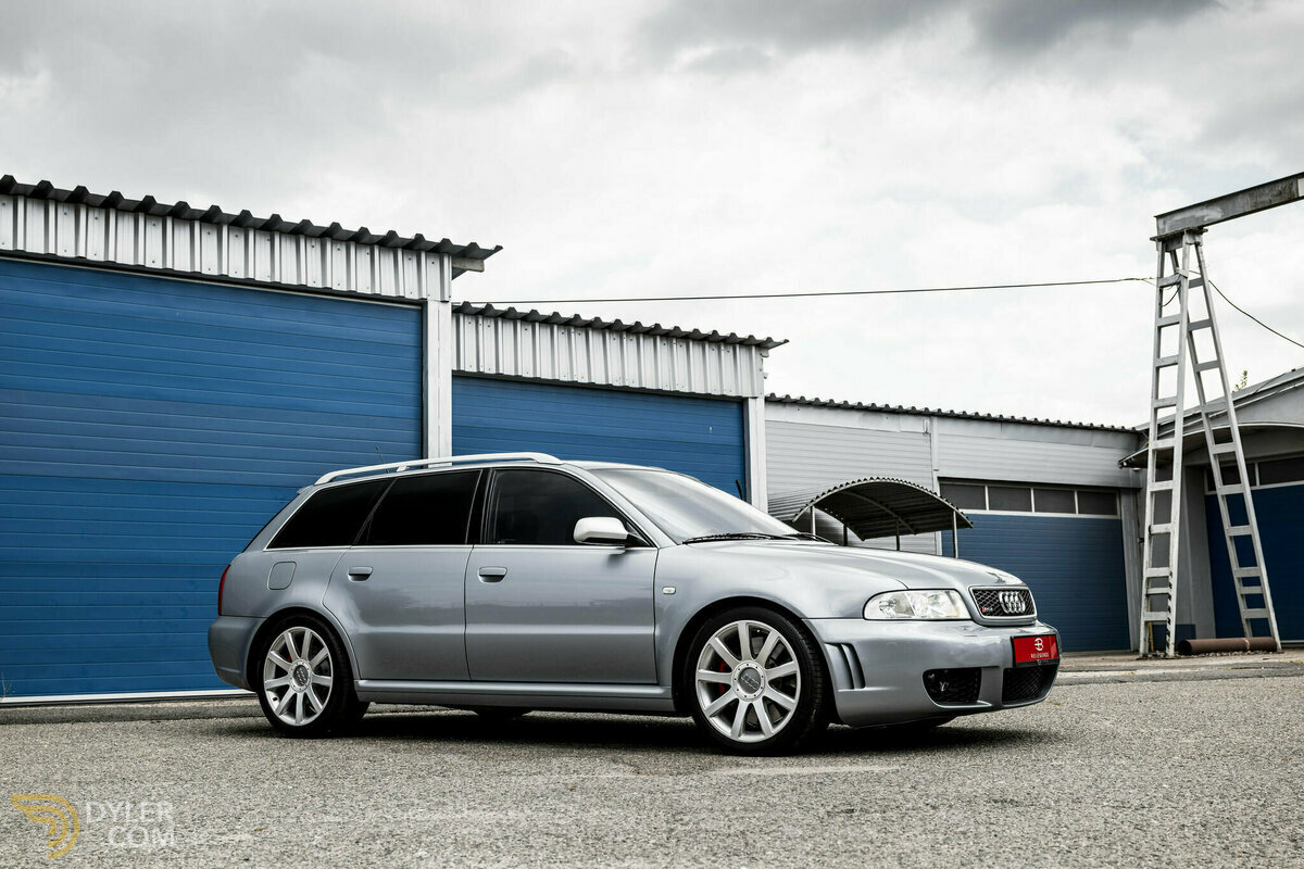 2001 Audi RS4 B5, foto 2