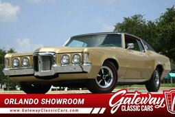 Pontiac Grand Prix Coupé 1969 Dourado