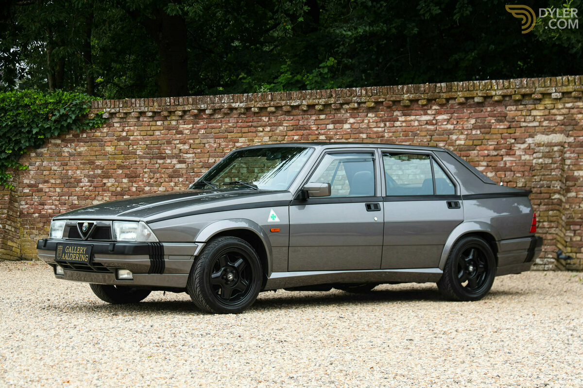1988 Alfa Romeo 75 V6, foto 2