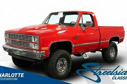 Chevrolet C10 4x4 Pickup 1984 Rot