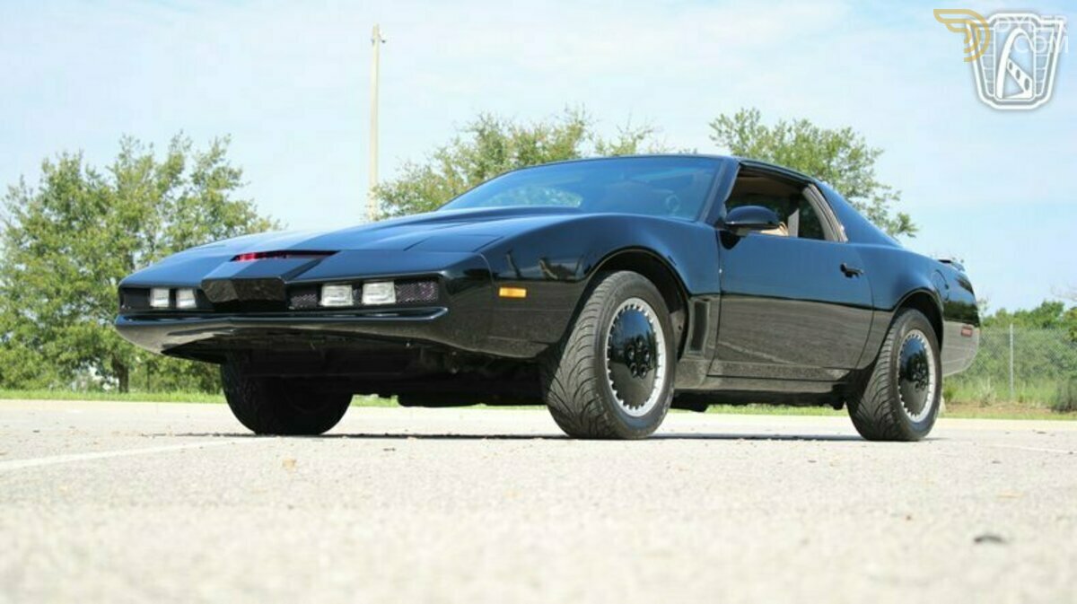 1984 Pontiac Trans Sport K.I.T.T Replica, foto 2