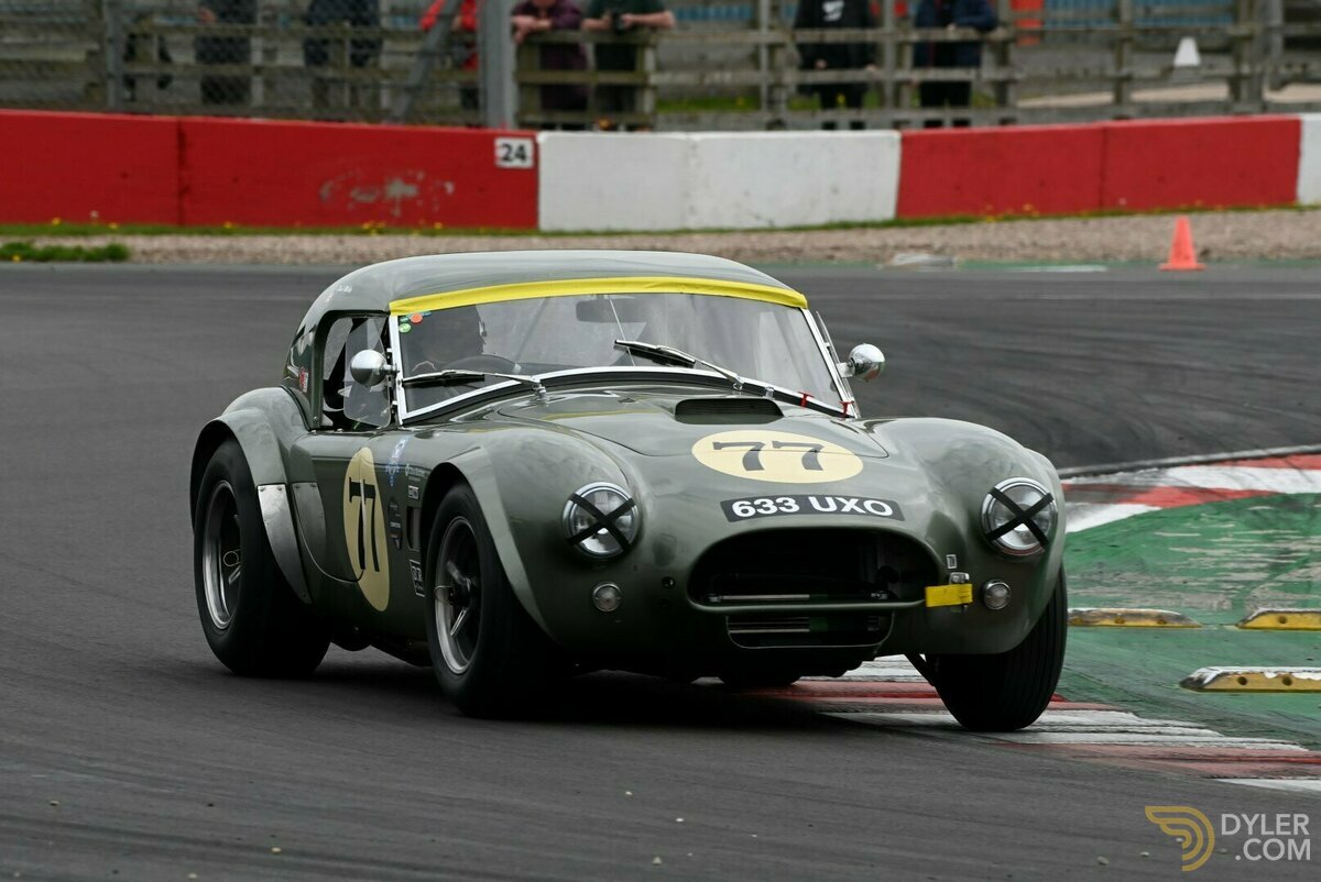 1965 Shelby Cobra FIA 289, foto 2