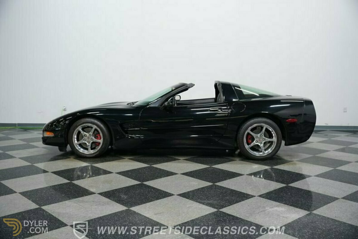 2001 Chevrolet Corvette, foto 2