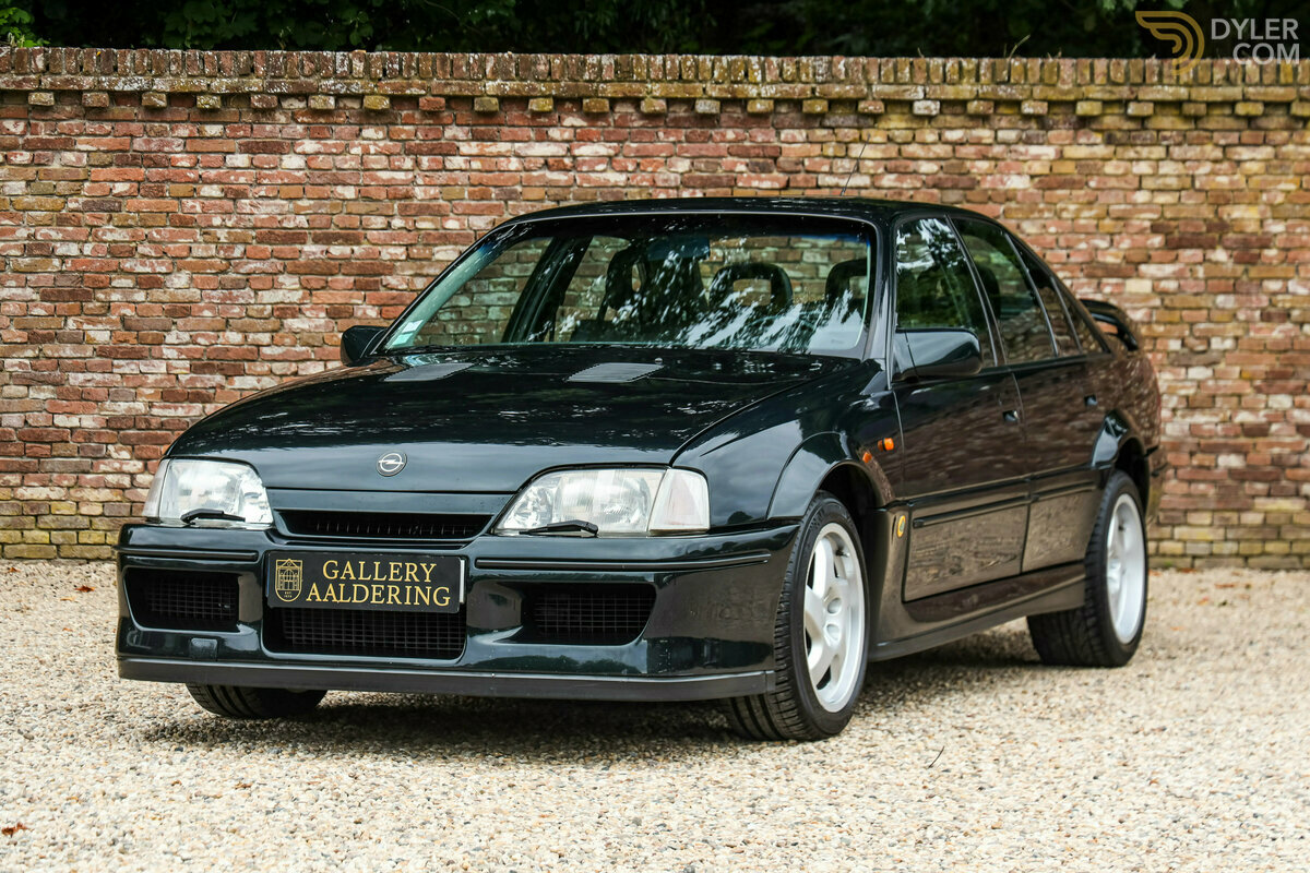 1992 Lotus Omega, foto 1