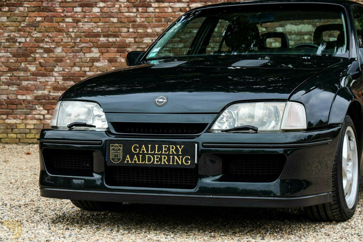 1992 Lotus Omega, foto 11