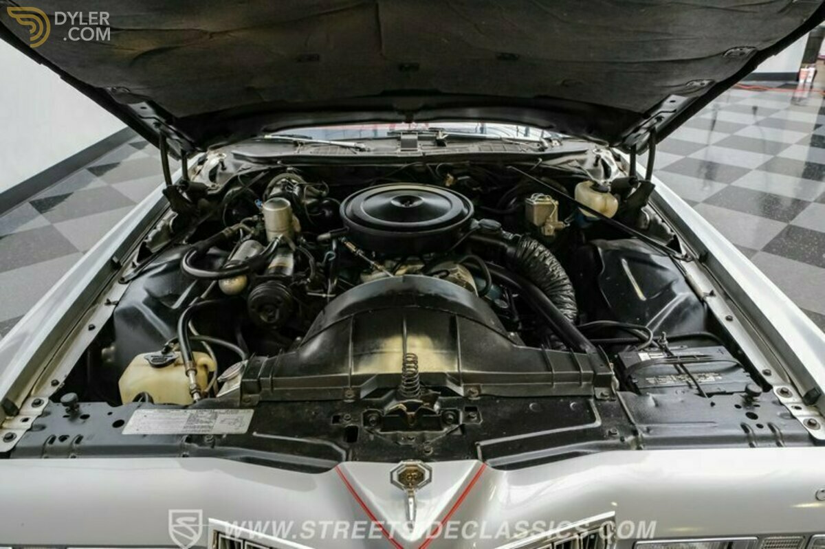 1977 Pontiac Grand Prix SJ SJ, foto 3